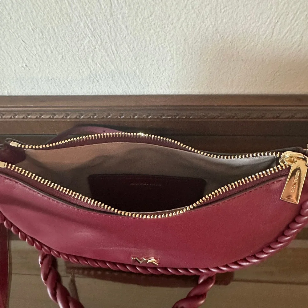 Michael Kors‎ Kyla Small Leather Convertible Pochette Equestrian Nautical